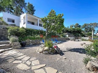Haus in Olivella. Casa independiente con vistas panoramicas