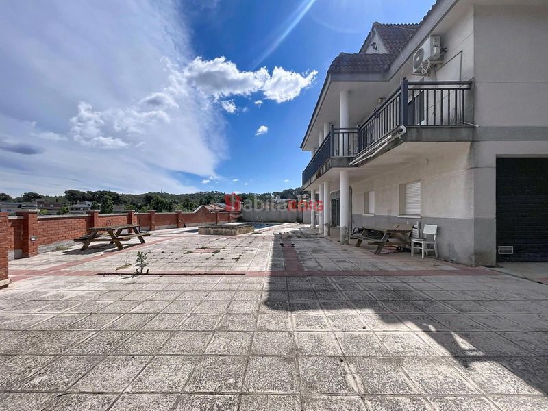 Foto 95e628ca-4b4f-4ba0-8873-87d121787c43. Xalet amb piscina a Canyelles