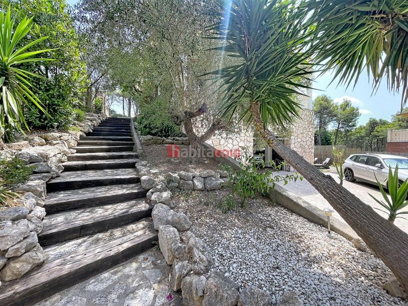 Foto 1c7f4ba8-1125-4eef-9090-bd9f1c3417f2. Casa amb calefacció aparcament piscina a Olivella