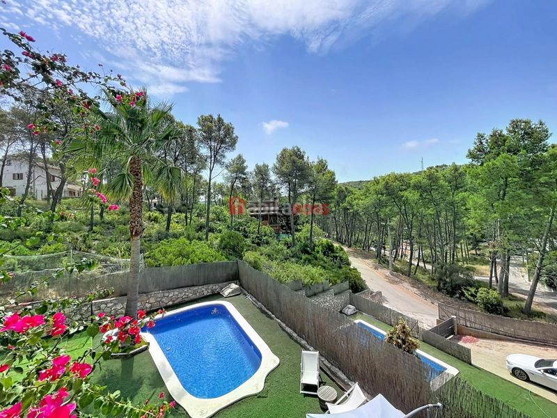 Foto 730fe6b1-c003-40e3-a994-1f77563870ac. Casa amb calefacció aparcament piscina a Olivella