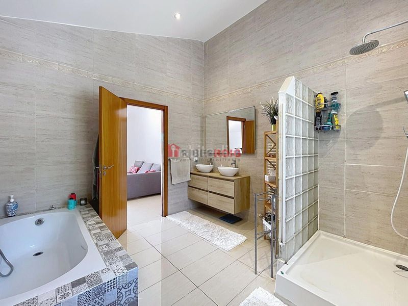 Foto f12a5157-2dfb-4776-920f-ee85e46a0faf. Casa amb calefacció aparcament piscina a Olivella