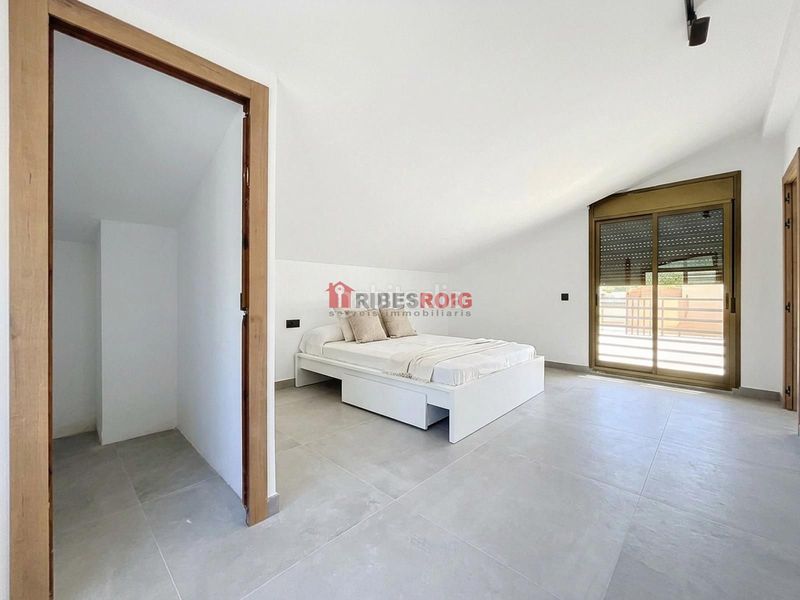 Foto 3d1a9829-e038-40d8-a694-37b910e025a9. Xalet amb aparcament a Olivella