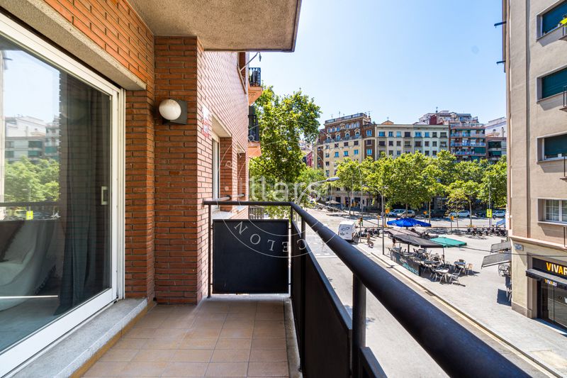 Foto 70629605-36f6-4b1d-ac98-d5943c0963aa. Pis amb calefacció aparcament a Hostafrancs Barcelona