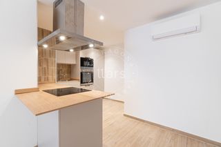 Planta baixa  Carrer de sant antoni maria claret. Bajo completamente reformado a estrenar en el centro de tarragon