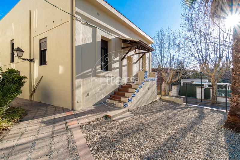 Foto 37b60266-c681-4ffd-99e2-80f2685c7b65. Edificio con piscina in Nucli Urbà Argentona