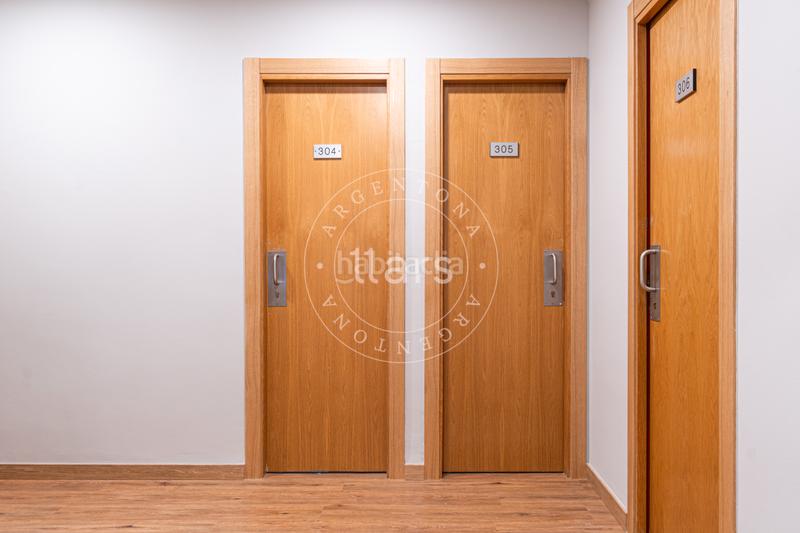 Foto 772ce513-f3ea-45db-883d-7af755954df2. Edificio con piscina in Nucli Urbà Argentona