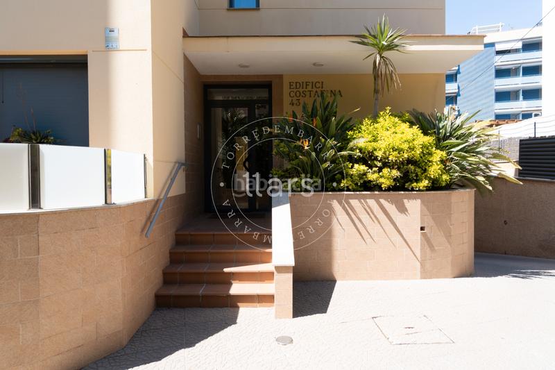 Foto 4977cc3c-4e8a-4778-bcc2-b8ccaf1654a2. Ático  con solárium privado, vistas al mar y piscina comunitaria a un paso de la playa en Torredembarra