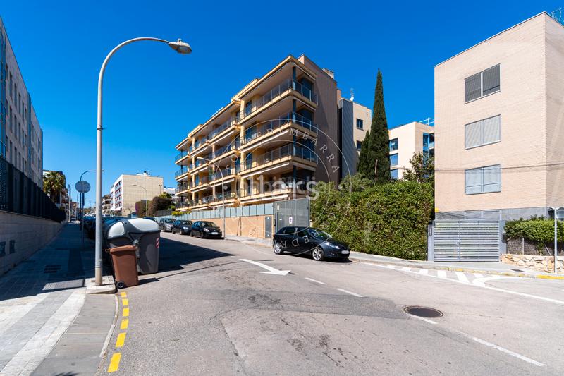 Foto 775cd212-17e7-4340-a100-33d8c3629723. Ático  con solárium privado, vistas al mar y piscina comunitaria a un paso de la playa en Torredembarra