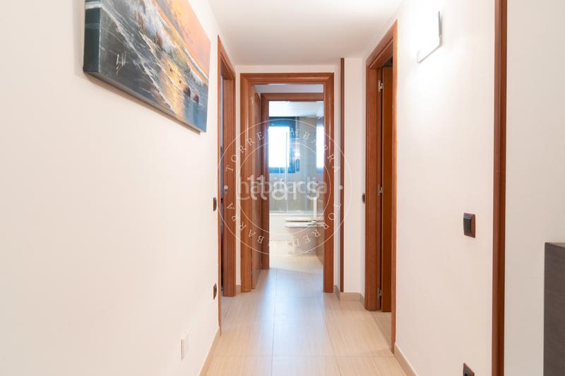 Foto 793fd455-3b86-44fe-b91a-d011a5cb24f8. Ático  con solárium privado, vistas al mar y piscina comunitaria a un paso de la playa en Torredembarra