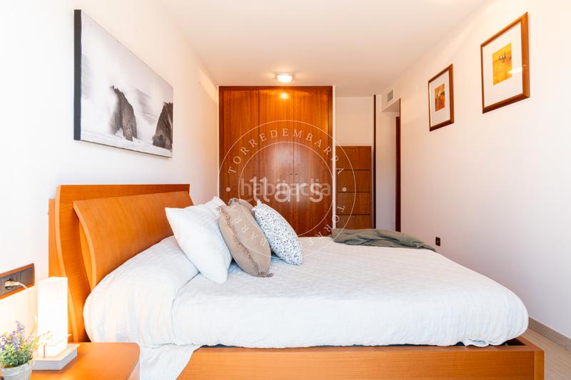 Foto 965567df-e823-4edf-a639-77116b51d66f. Ático  con solárium privado, vistas al mar y piscina comunitaria a un paso de la playa en Torredembarra