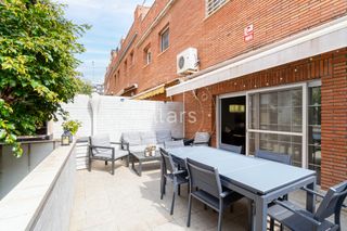 Maison jumelée à Vista Alegre. Tu nuevo hogar ideal para familias: casa adosada con terraza lis
