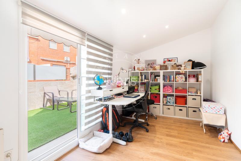 Foto aa05a73d-d3d8-46c1-8978-94decae722ac. Maison jumelée avec parking dans Vista Alegre Mataró