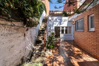 Casa a schiera in Centre-Can Nadal. Casa con patio privado en el corazón de sant feliu de llobregat
