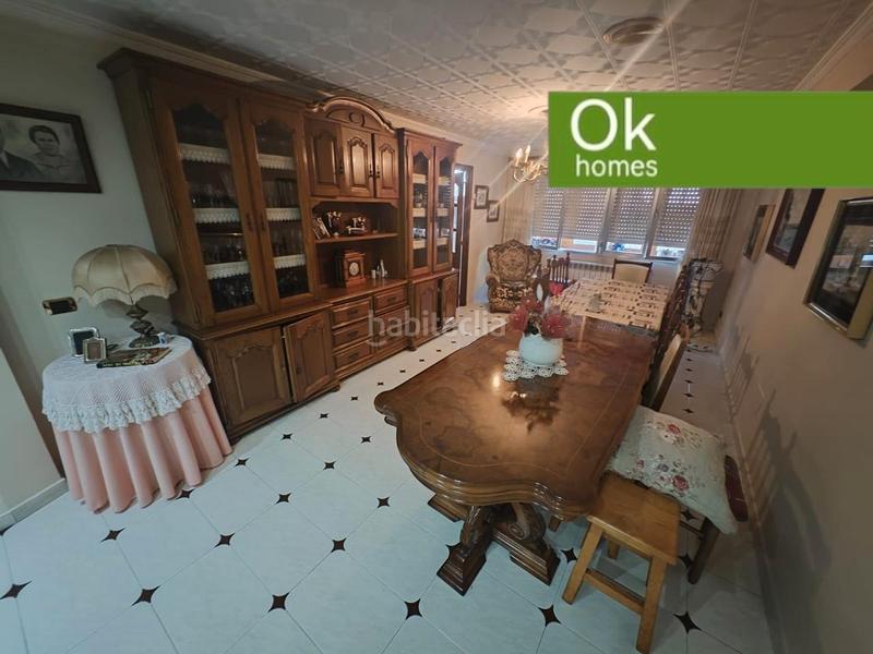 Foto d75767fa-436f-4bb1-a417-22621ae10022. Casa adosada preciosa casa, amueblada, con todo y en el centro en Rábade