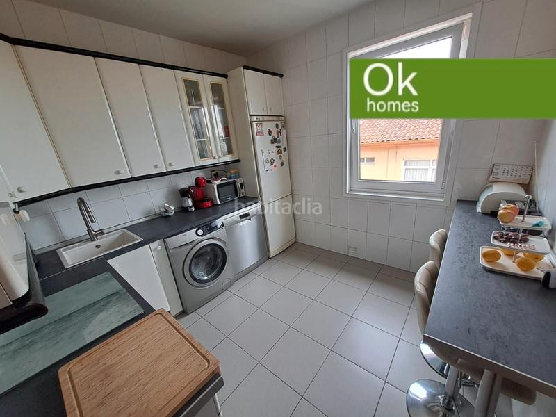 Foto cc3cdc2f-3b09-47fd-a0eb-6fccc8ec258f. Etagenwohnung mit heizung in Eirís Coruña (A)