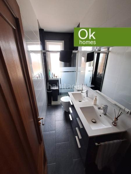 Foto 48d5335e-293d-474e-8978-1a386b540984. Piso en Eirís Coruña (A)