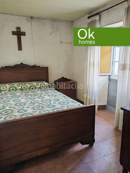 Foto 51ab493c-de22-407c-b99a-266a0fafd7af. Masia amb xemeneia aparcament a Curtis