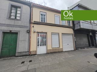 Semi detached house in Arzúa. Vivir en el centro de arzua