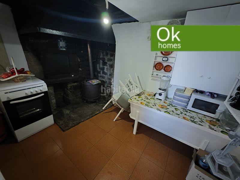 Foto b319bc68-e5fa-42b1-9a0b-6c13d2524b10. Casa amb calefacció aparcament a Boimorto