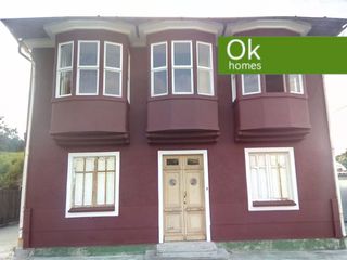 Casa a Curtis. Casa con 2 viviendas independientes