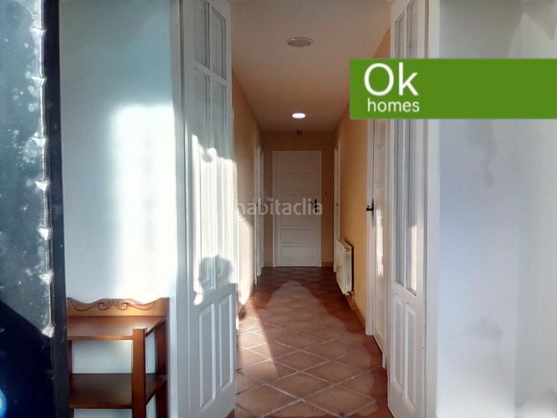 Foto b12b3d04-7372-4015-93f2-e446707f5565. Casa  con 2 viviendas independientes en Curtis