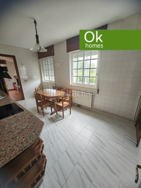 Foto 50319f27-55b9-4c98-b1bf-01bc6bce01cd. Chalet , impecable, cero humedades en Parroquias del Este Lugo