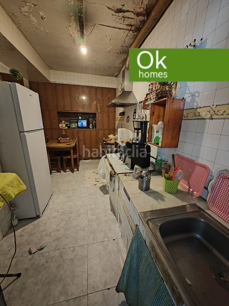 Foto b06865fe-6c54-436c-b84e-3b8dec43a344. Casa aparellada amb aparcament a Recatelo - O Carme Lugo