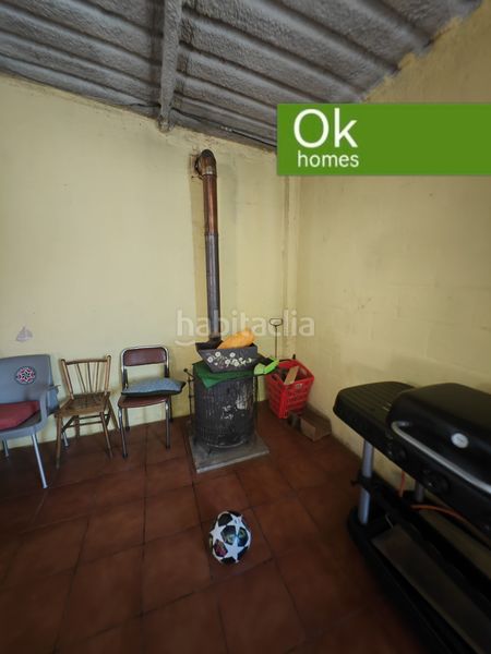 Foto add1ae30-6a0a-4d67-80de-6d72b179df7a. Casa amb xemeneia calefacció aparcament a Boimorto