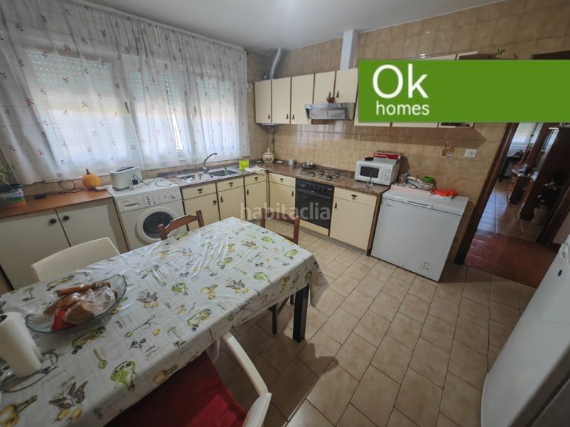 Foto eaa22dd1-c1e8-440f-a8d1-771fd07a20e3. Casa amb xemeneia calefacció aparcament a Boimorto