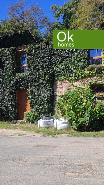 Foto 1a23a98a-f0ee-434e-9b79-506e58f84bd7. Country house with fireplace heating in Castroverde