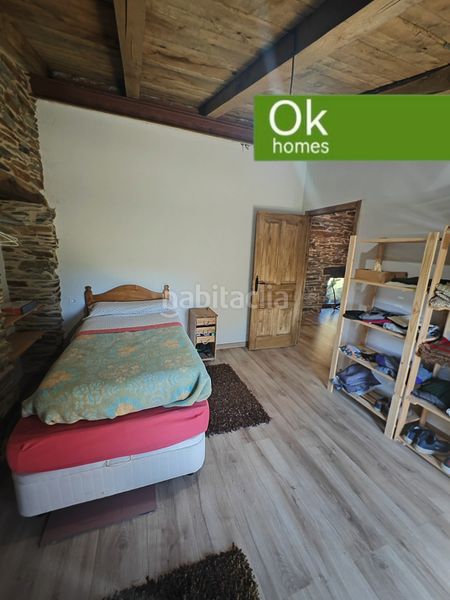 Foto 6217e389-8671-46e6-97ee-a5a6f0c9a63f. Country house with fireplace heating in Castroverde