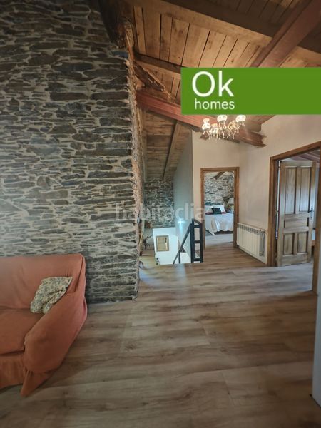 Foto eaa164cb-ac03-4bff-bd12-88e237bd33d2. Country house with fireplace heating in Castroverde