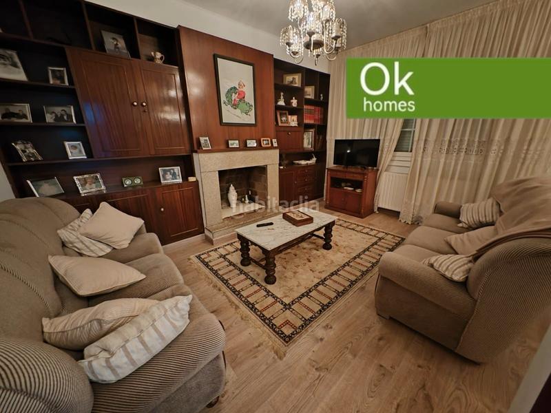 Foto 3e9cfb6a-e00f-4f3a-8889-4c13c0e4de3d. Maison avec cheminée chauffage dans Carral