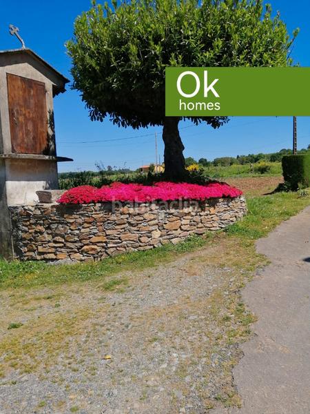 Foto e4a9b8a4-9cd7-4c92-bc12-103bd43bd0da. Masia amb aparcament a Boimorto