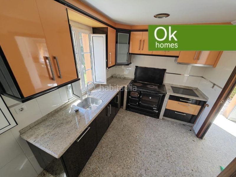 Foto b6962779-cf18-4d25-a00d-d981b32792dc. House with parking in Guitiriz