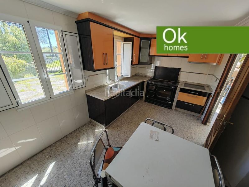 Foto e3599395-deae-4639-9926-6b59a574c754. House with parking in Guitiriz