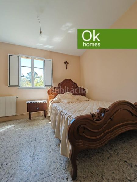 Foto edc81179-9dbf-4784-9d70-f50eb024d456. House with parking in Guitiriz