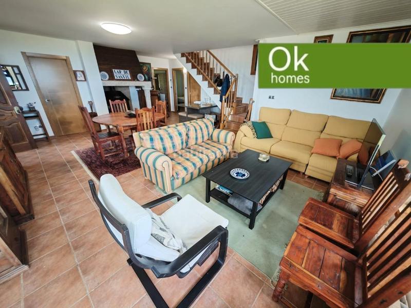 Foto 2527c3ab-0233-4bfb-8efa-16d2cf8ecd52. Casa amb xemeneia calefacció aparcament piscina a Cerceda