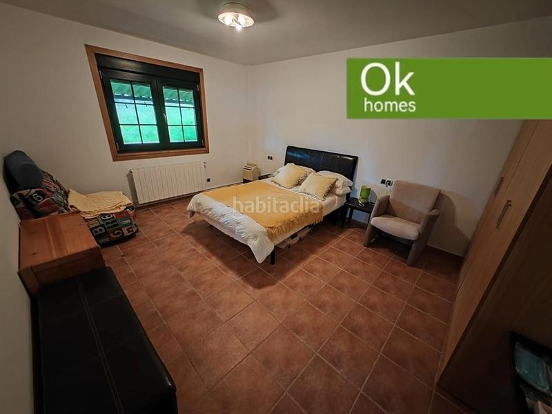 Foto 7cb4d4e1-4fb6-4f64-b40a-8f23254ba7e4. Casa amb xemeneia calefacció aparcament piscina a Cerceda