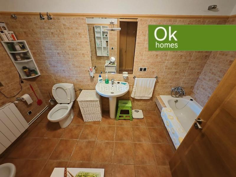 Foto a79444a9-0ca3-48c9-99f5-883c1f56c5a0. Casa amb xemeneia calefacció aparcament piscina a Cerceda