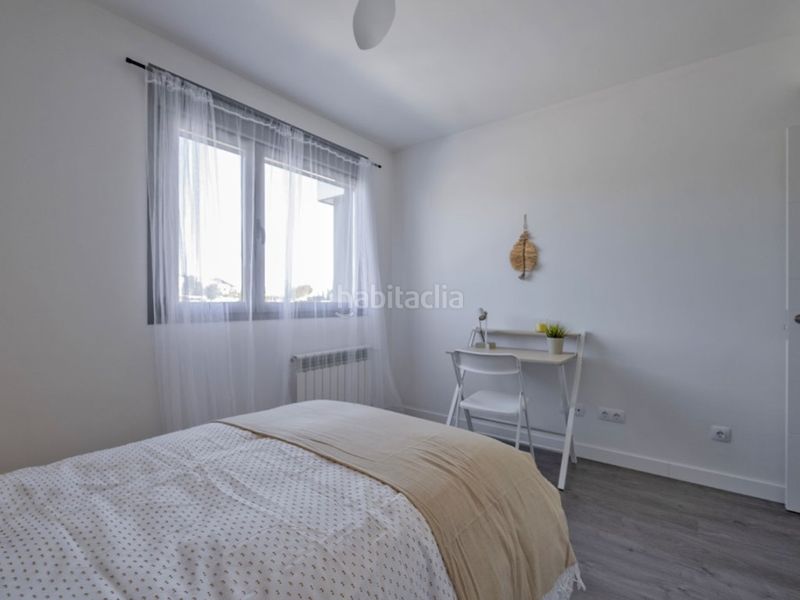 Foto bc157148-ffb2-4ae8-8897-46c6e0563275. Xalet amb aparcament piscina a Urbanización El Mediterráneo Arroyomolinos