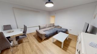 Etagenwohnung in Carrer Monserrate Guilabert Valero