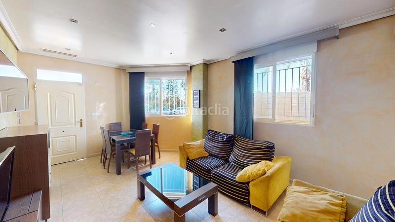 Foto f9660357-3c62-4798-9b24-a95678e78ccf. Etagenwohnung in Las Bayas Elche / Elx