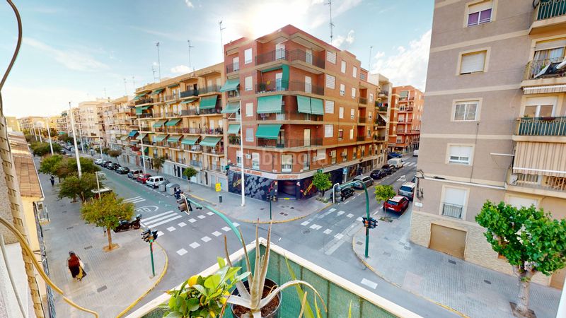 Foto bf2f82d9-4cd0-46b2-9c0f-38ff98e1ebed. Pis a Carrús Oeste Elche / Elx