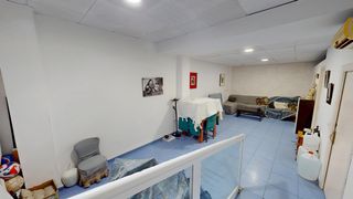 Business premise  Carrer calitx