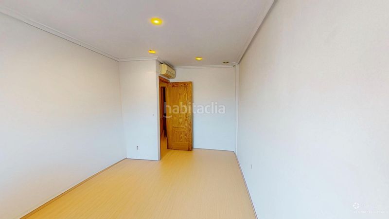 Foto d1a6217e-6a3b-48e3-a11d-582185498dd0. Pis a Centro Rojales