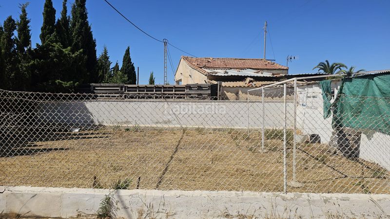 Foto 5042a736-0a8d-4266-9155-f994ece902a1. Xalet amb xemeneia aparcament piscina a Campus Universitari Miguel Hernández Elche / Elx