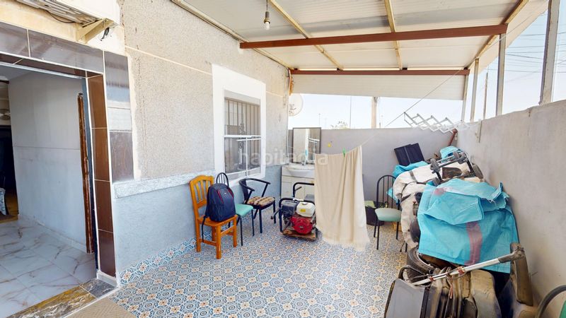 Foto cc00fb21-e237-4a23-b9cb-56cfff5f1556. Casa adossada a Carrús Oeste Elche / Elx