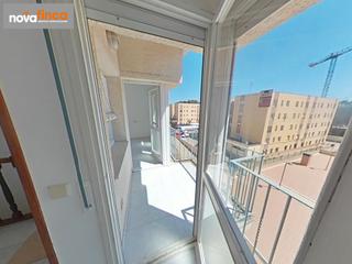 Appartement à Avinguda Catalunya. Piso en el centro con parking y trastero