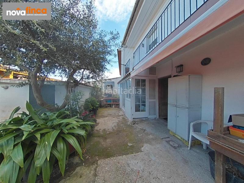 Foto a5b0b41d-d422-4d6a-8229-b6596041e0b1. Casa adossada amb xemeneia aparcament a Mont-ras